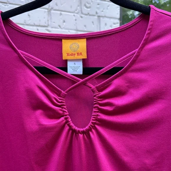 Ruby Rd. Fuchsia Keyhole Blouse - Picture 3 of 4